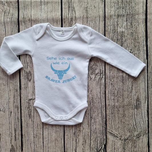 Babybody – "Sehe ich aus wie ein braver Junge?" 🐮