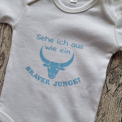 Babybody – "Sehe ich aus wie ein braver Junge?" 🐮